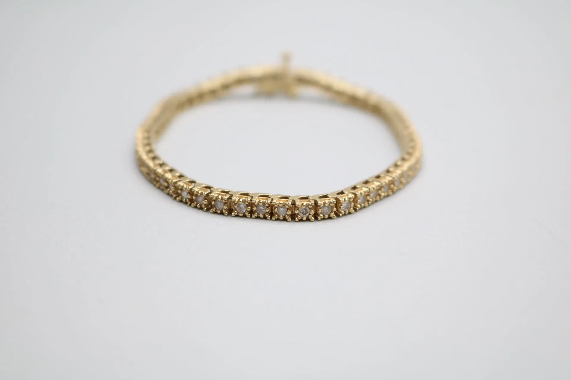 14K Yellow Gold Diamond Tennis Bracelet (7 Inches, 2.65 CTW) (Local Pick-up Only)