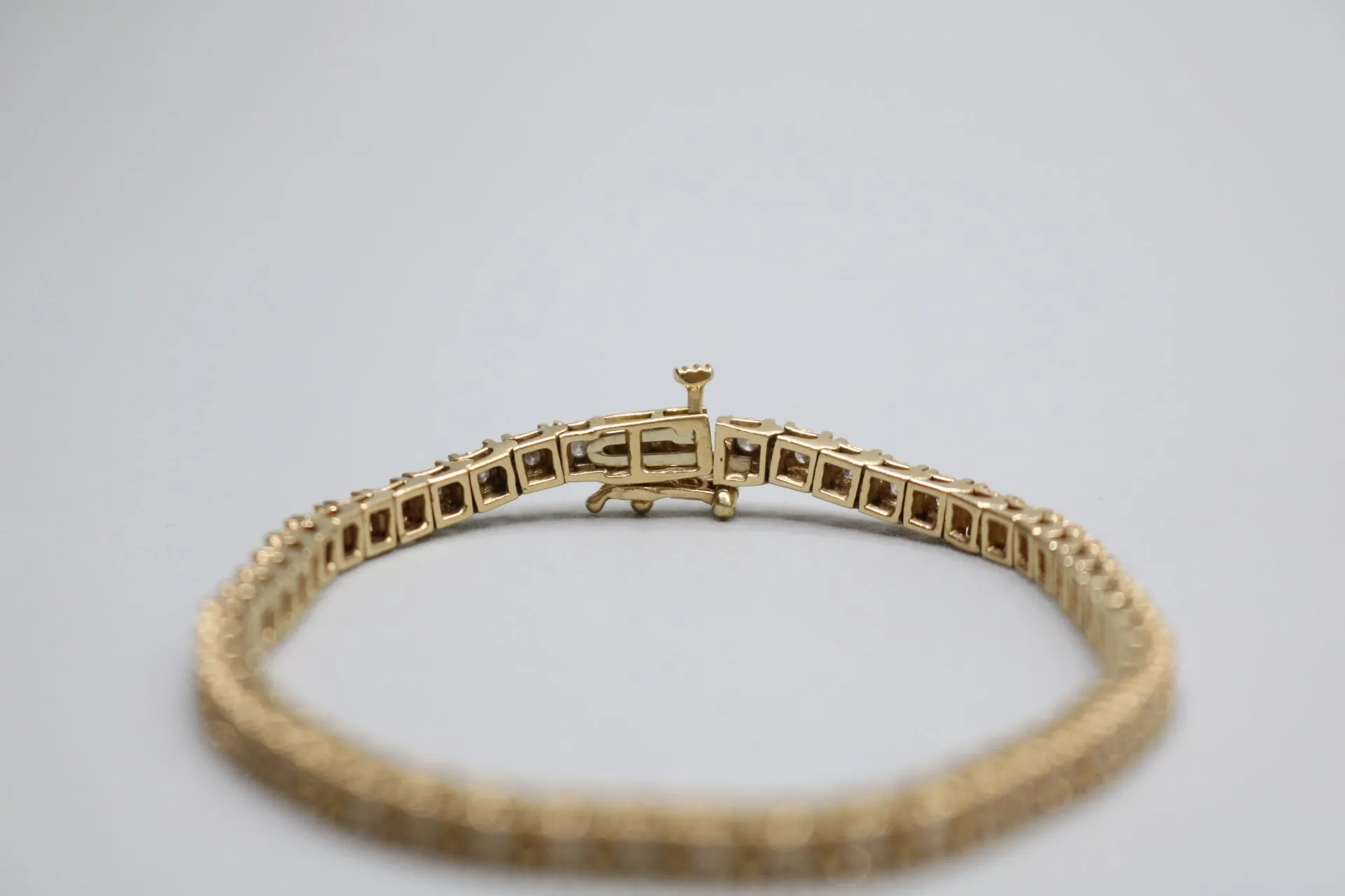 14K Yellow Gold Diamond Tennis Bracelet (7 Inches, 2.65 CTW) (Local Pick-up Only)