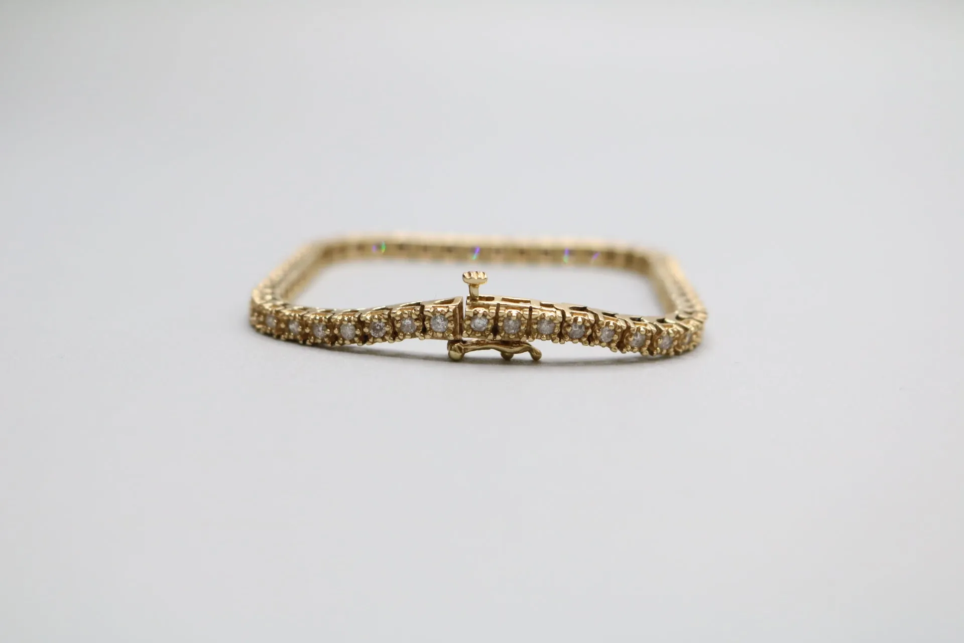 14K Yellow Gold Diamond Tennis Bracelet (7 Inches, 2.65 CTW) (Local Pick-up Only)