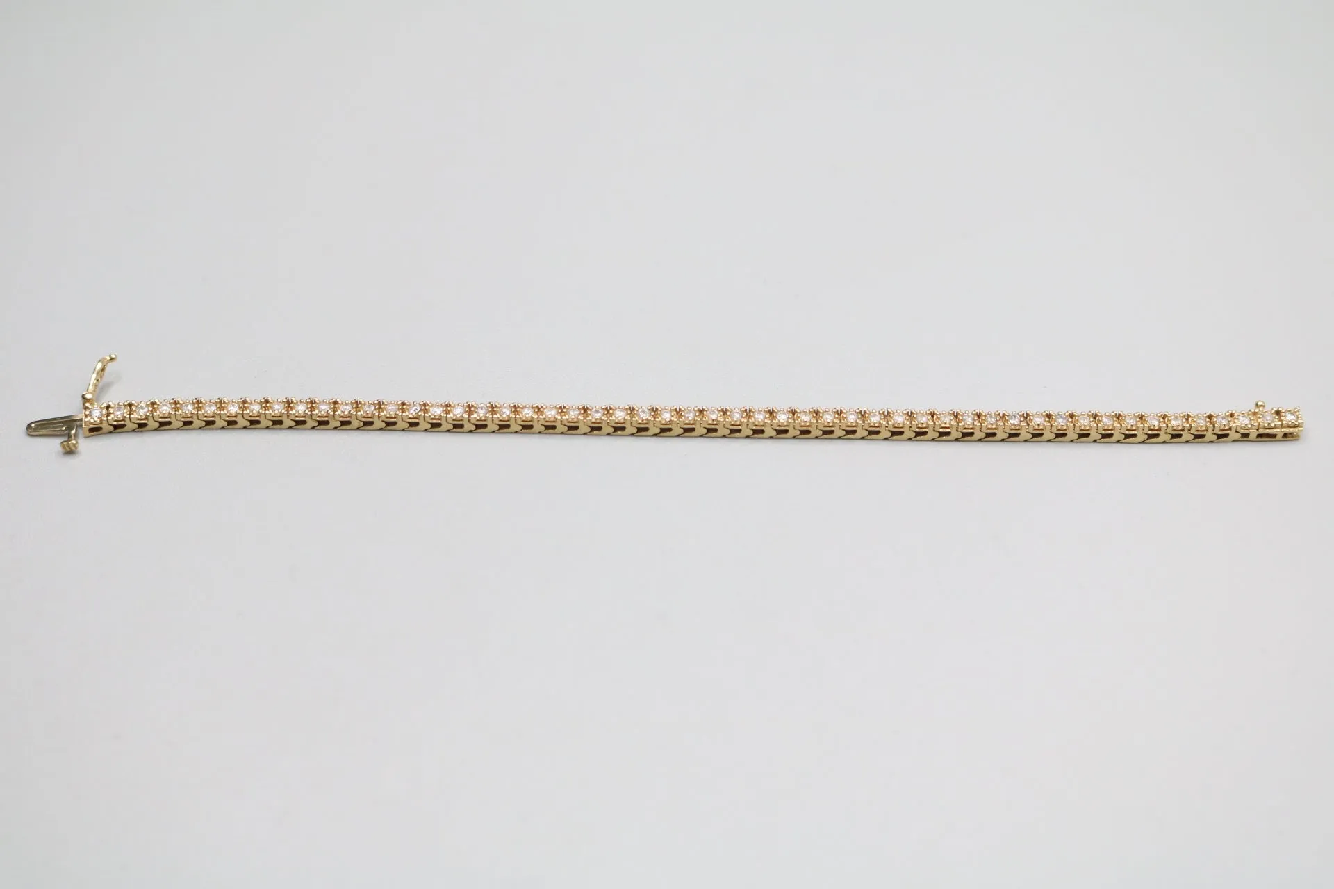 14K Yellow Gold Diamond Tennis Bracelet (7 Inches, 2.65 CTW) (Local Pick-up Only)