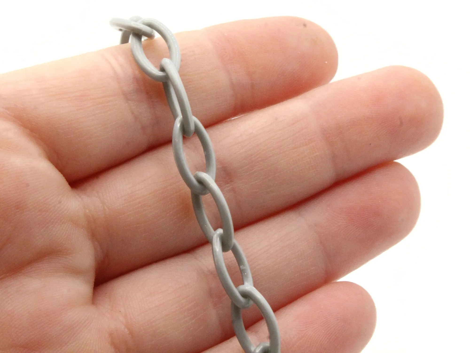 15.75 Inch Gray Plastic Oval Chain - 40cm chain -13x8mm Links