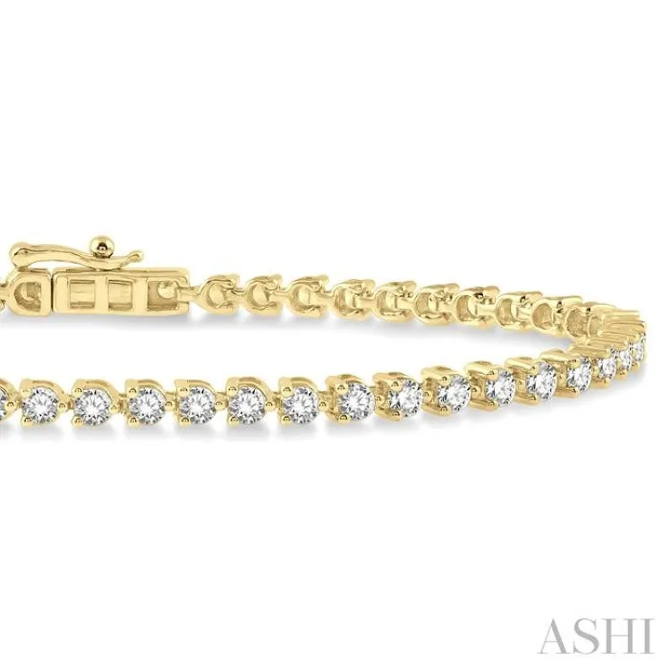 2 Ctw Tri-Prong Round Cut Diamond Bracelet in 14K Yellow Gold