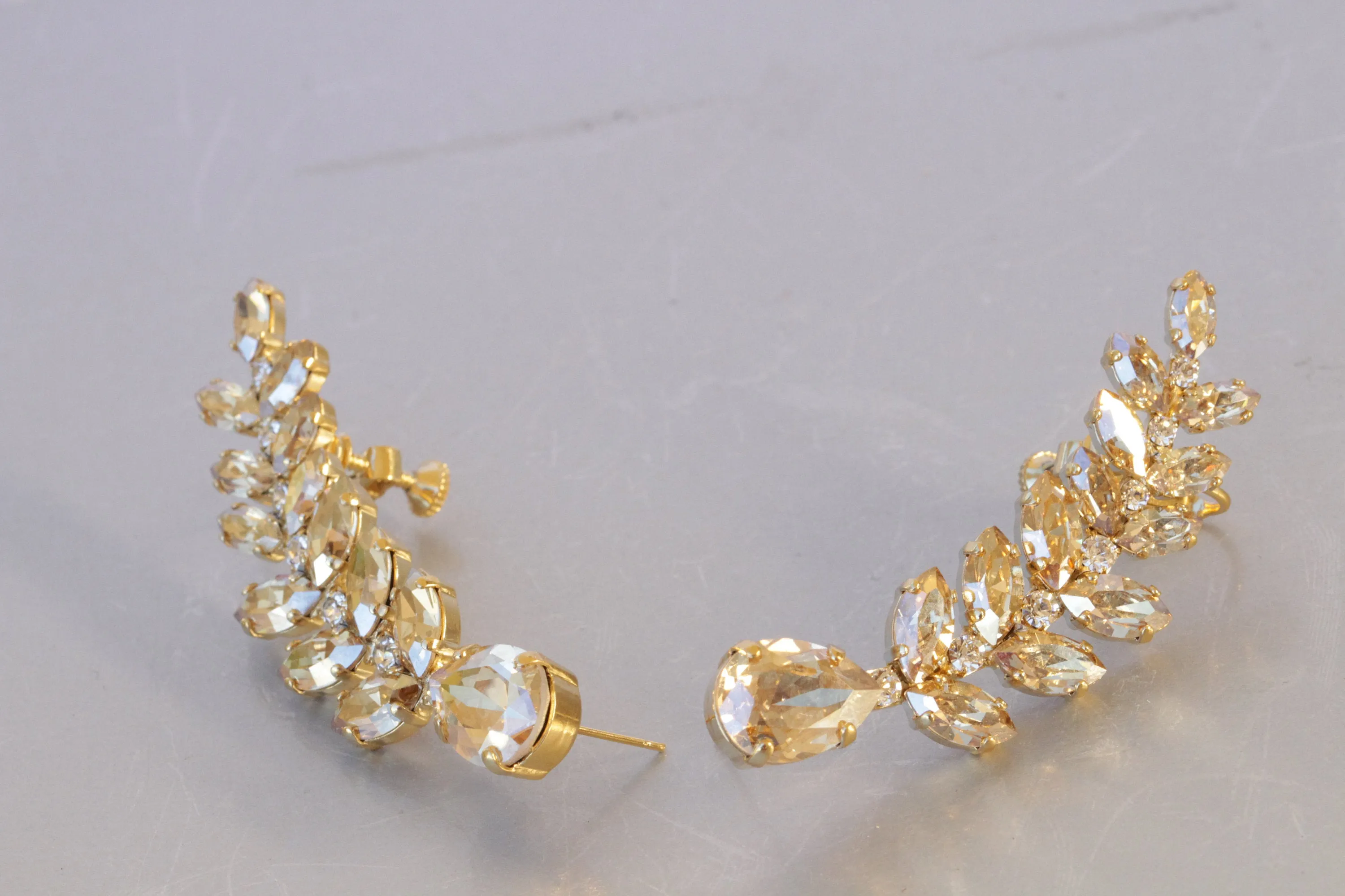 CHAMPAGNE EAR CLIMBER Earrings