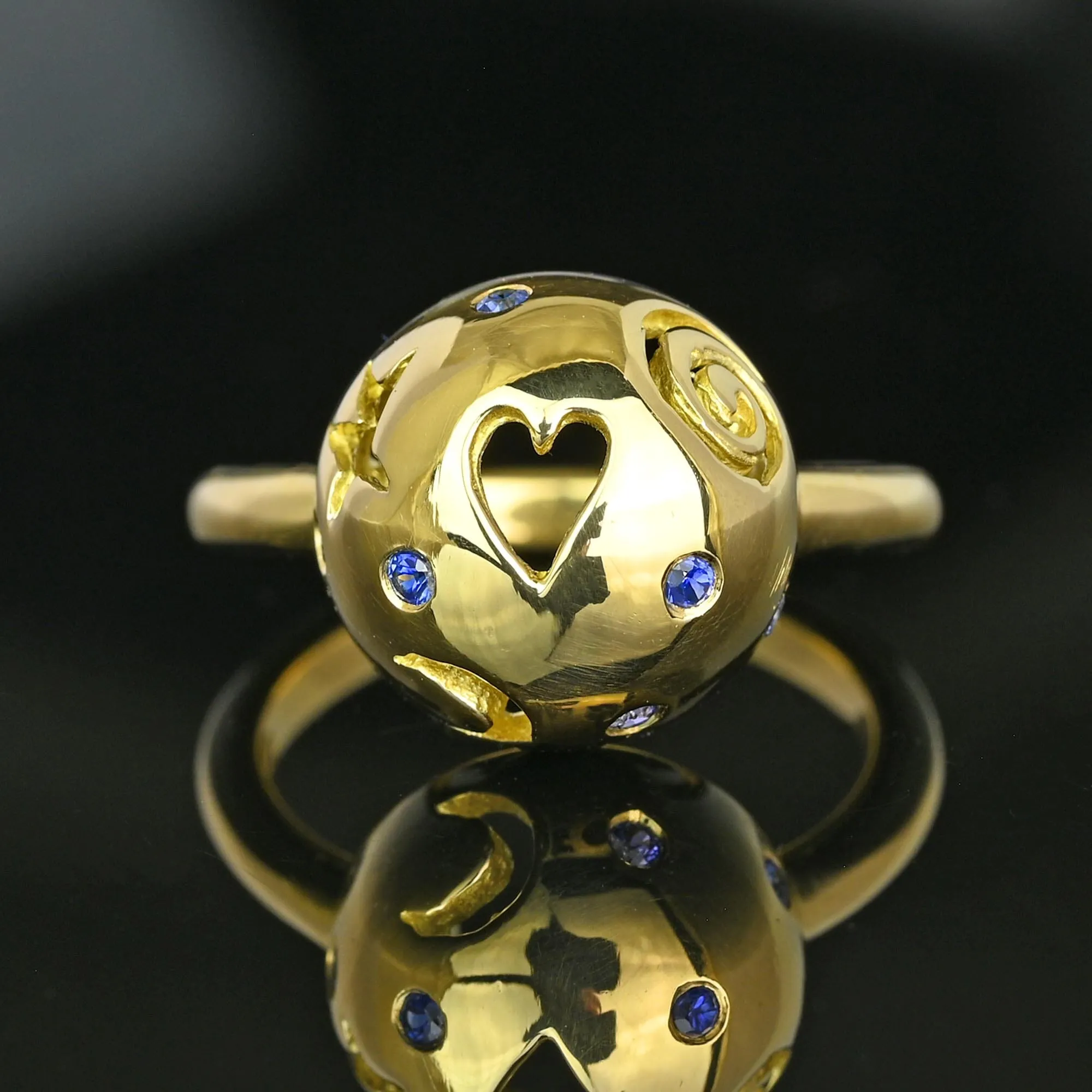 Dome 18K Gold Cutout Moon Star Heart Sapphire Ring