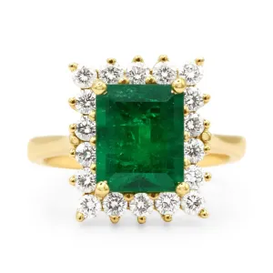 GCS Certificated Colombian Emerald Cluster Ring