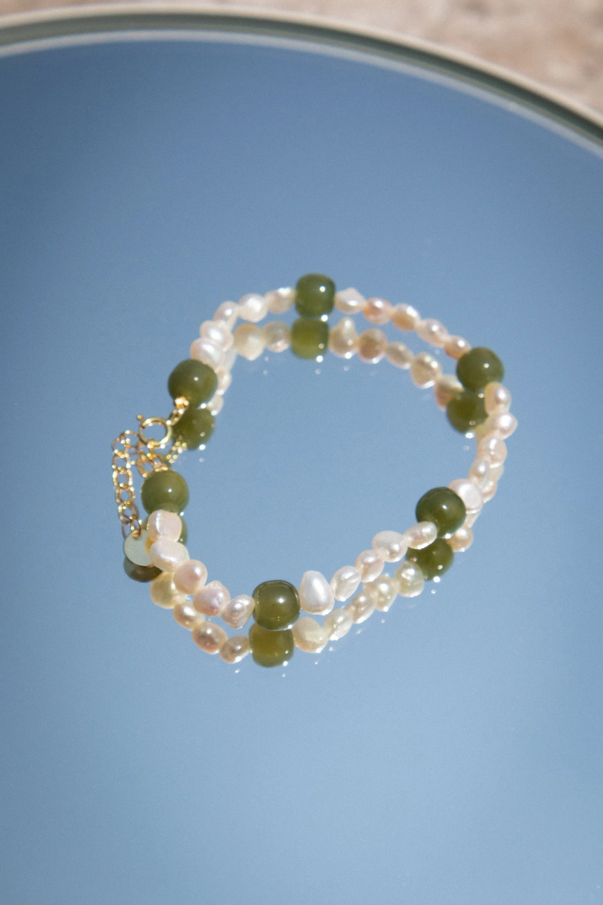 Isabelle — Pearl and green jade bracelet