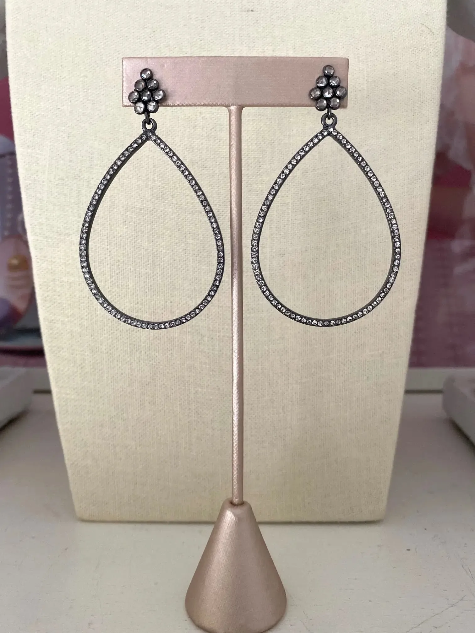 Kinda Fancy Earrings - Black