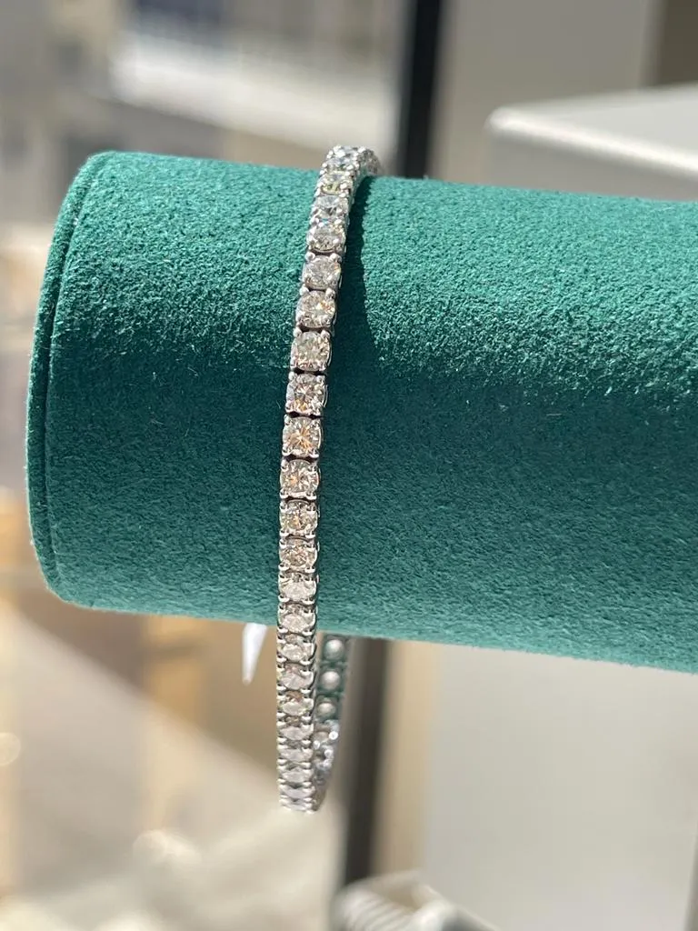 Lab Grown Diamond Tennis Bracelet - Classic Round Cut