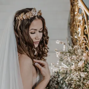 T115. boho gold leaf bridal tiara headpiece.