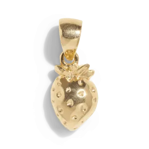 THE STRAWBERRY PENDANT - 18k gold vermeil